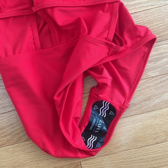 💞 2/$20 NWT ZAFUL Red One Piece Strappy Bathing Suit - Picture 6 of 6